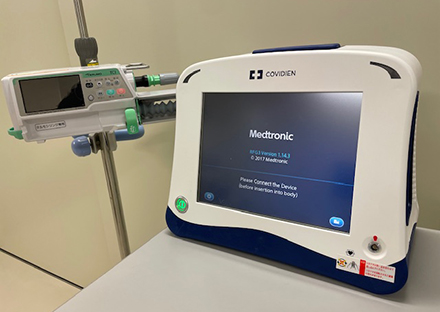 画像:ラジオ波治療機器①